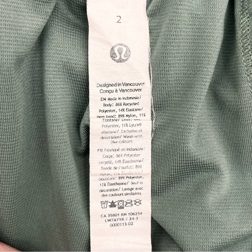 Lululemon high rise hottie hot Shorts 2.5” in Willow leaf XS - Picture 7 of 10